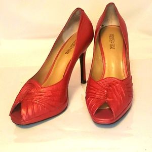 Kenneth Cole leather peep toe pump